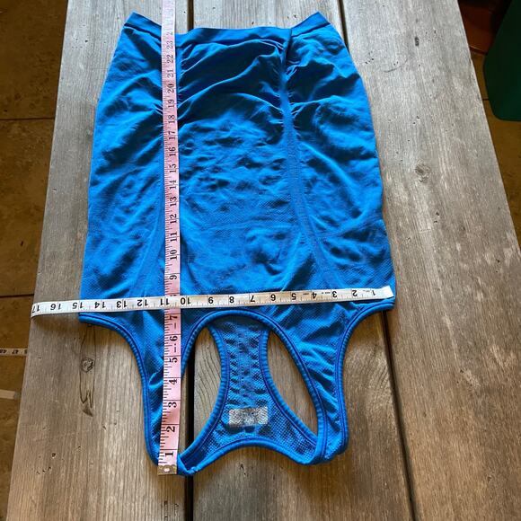 Athleta‎ Womens Tank Top Sz S Fastest Track Blue Tiger Animal Print Unstinkable - Picture 5 of 5